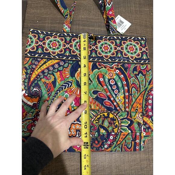 Vera Bradly Venetian Paisley Tote Hand Bag 10449-150 Cosmetic Bag NWT Retired - Picture 7 of 7